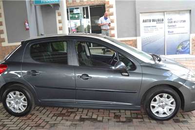  2010 Peugeot 207 