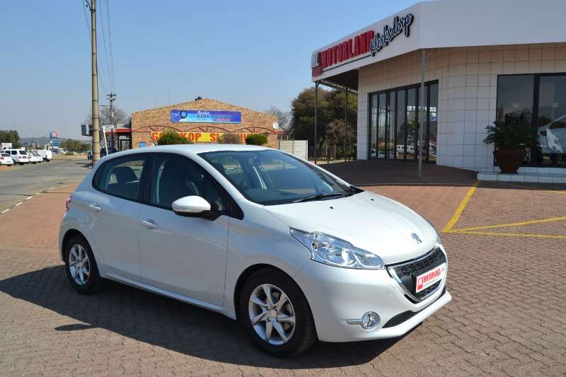 Peugeot 208 1.6 HDI Active 5Dr 2015