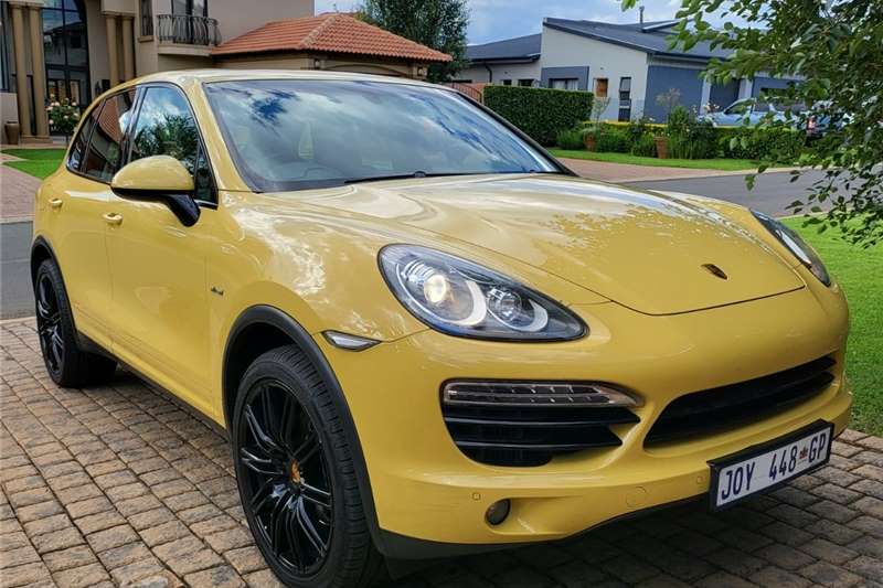 Porsche CAYENNE 2012