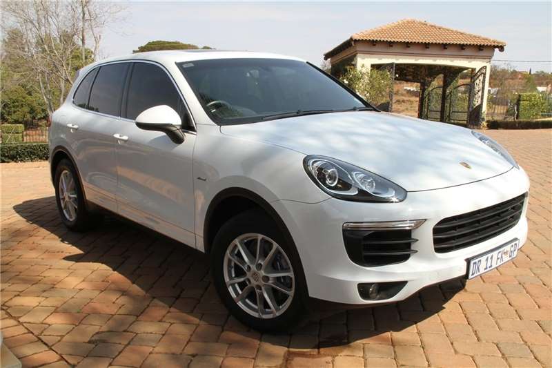 2013 Porsche CAYENNE Cars for sale in South Africa | Auto Mart