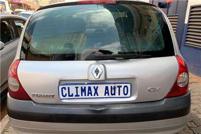  2004 Renault Clio 