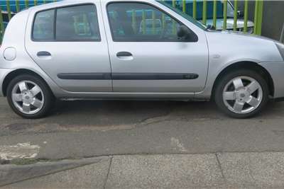  2006 Renault Clio Clio 1.4 Expression 5-door