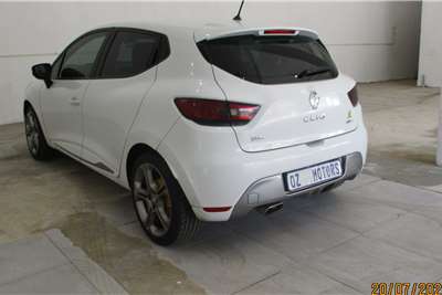  2015 Renault Clio Clio 1.4 Expression 5-door