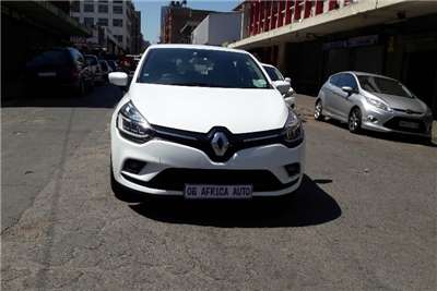  2017 Renault Clio Clio 1.4 Extreme 5-door