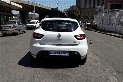  2017 Renault Clio Clio 1.4 Extreme 5-door