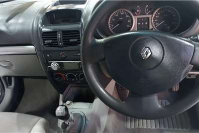  2003 Renault Clio 