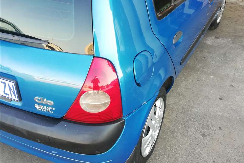 Used 2002 Renault Clio 