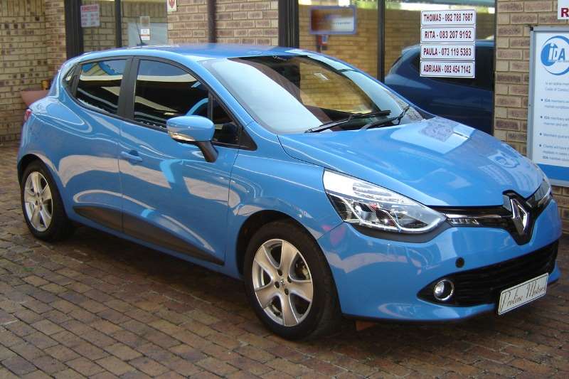 Renault Clio 3 900 T Expression 5Dr (66KW) 2015