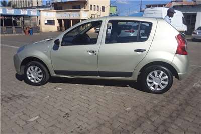  2011 Renault Sandero 