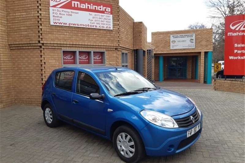 Renault Sandero 2011