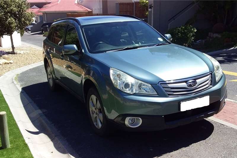 Subaru Outback 2.5i Premium 2012