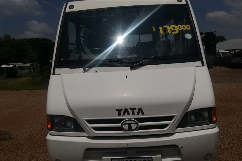 Tata Worker Ubuntu Diesel 19 seat Bus 2010