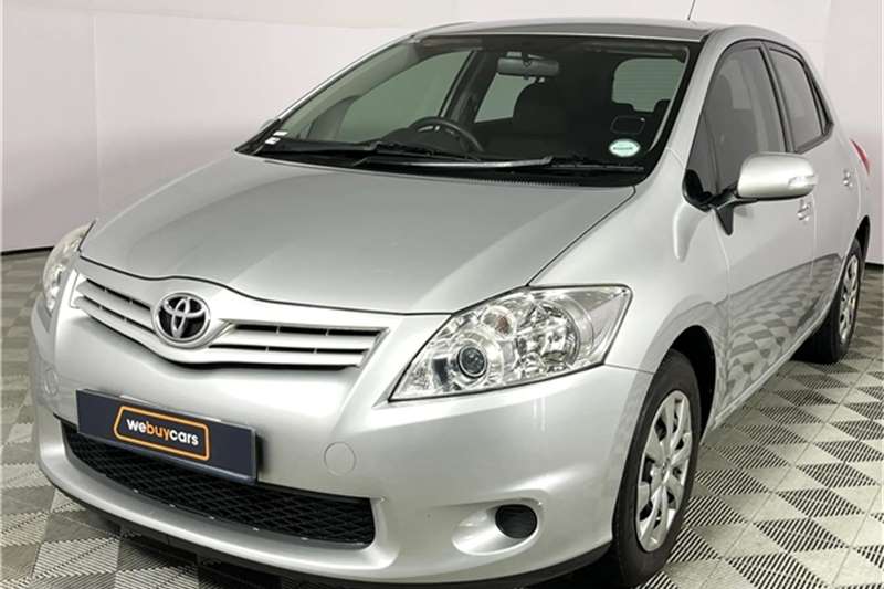 Toyota Auris 1.6 XI 2012