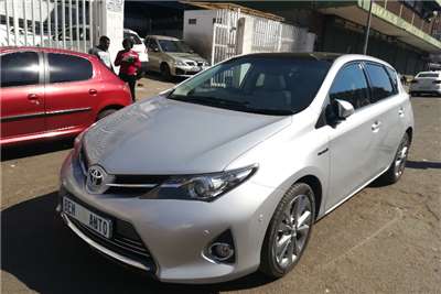  2015 Toyota Auris Auris Hybrid XR