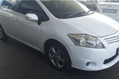 2011 Toyota Auris