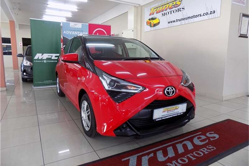 Toyota Aygo hatch AYGO 1.0  X- PLAY (5DR) 2019