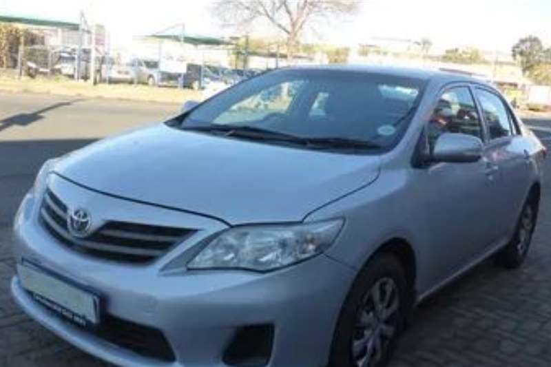 Toyota Corolla 1.4 Advanced 2014