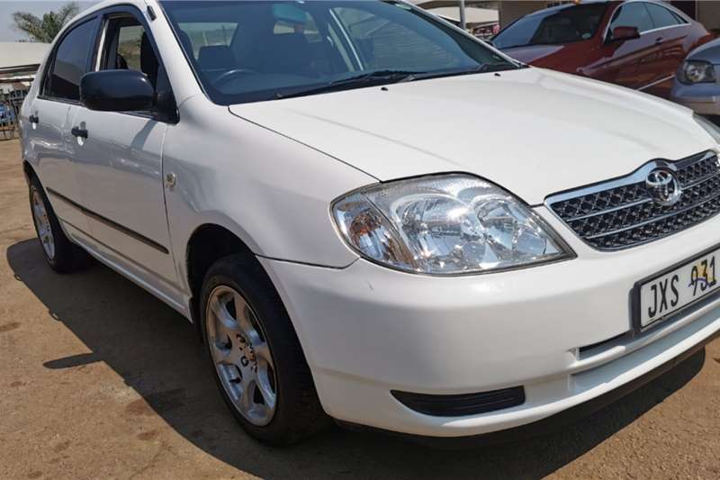 Toyota Corolla 160i GLE 2002