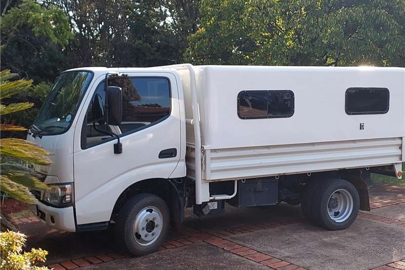 Used 2018 Toyota Dyna Chassis Cab 