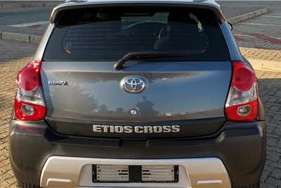  2015 Toyota Etios Etios Cross 1.5 Xs