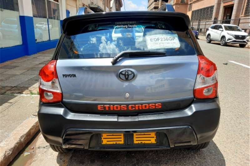 Toyota Etios Cross 1.5 Xs 2018