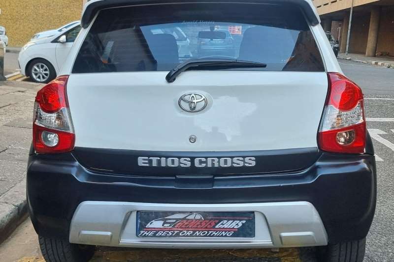 2015 Toyota Etios Cross