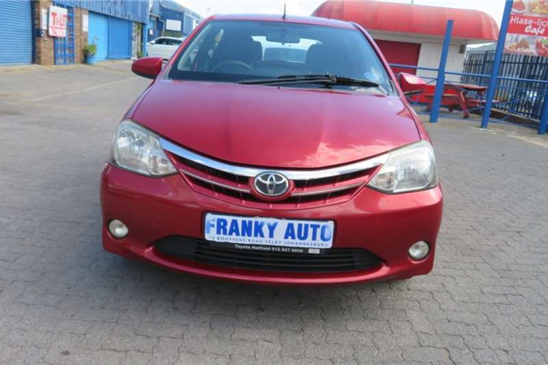 Toyota Etios hatch 1.5 Xi 2013