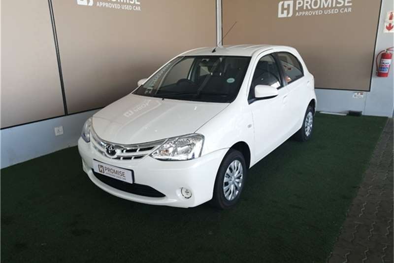 Toyota Etios hatch 1.5 Xi 2020