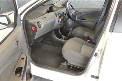  2013 Toyota Etios Etios hatch 1.5 Xs