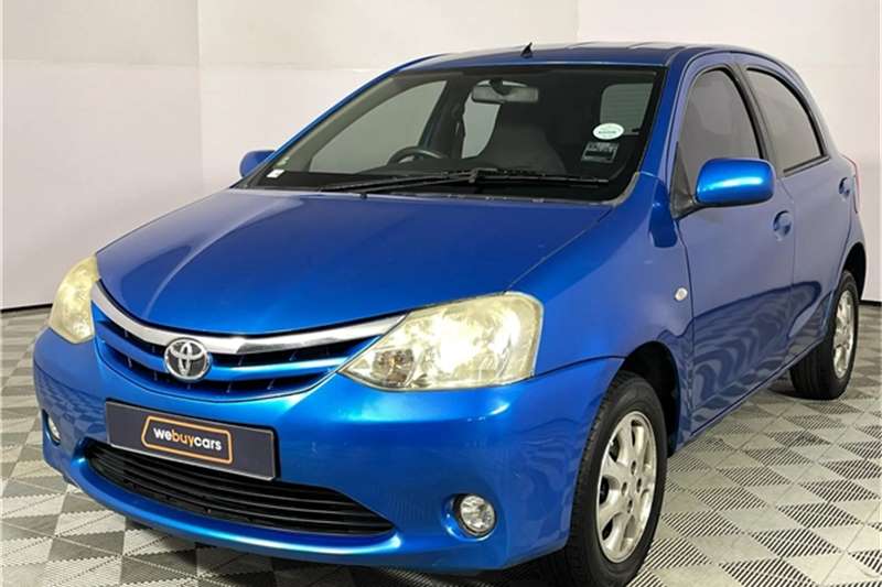 Toyota Etios hatch 1.5 Xs 2013