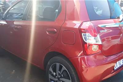  2014 Toyota Etios Etios hatch 1.5 Xs