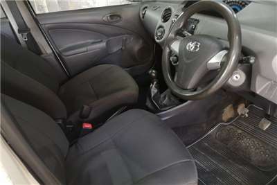  2015 Toyota Etios Etios hatch 1.5 Xs