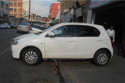  2015 Toyota Etios Etios hatch 1.5 Xs