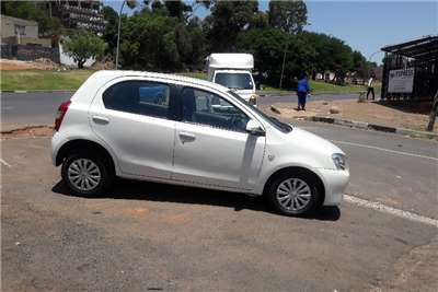  2016 Toyota Etios Etios hatch 1.5 Xs