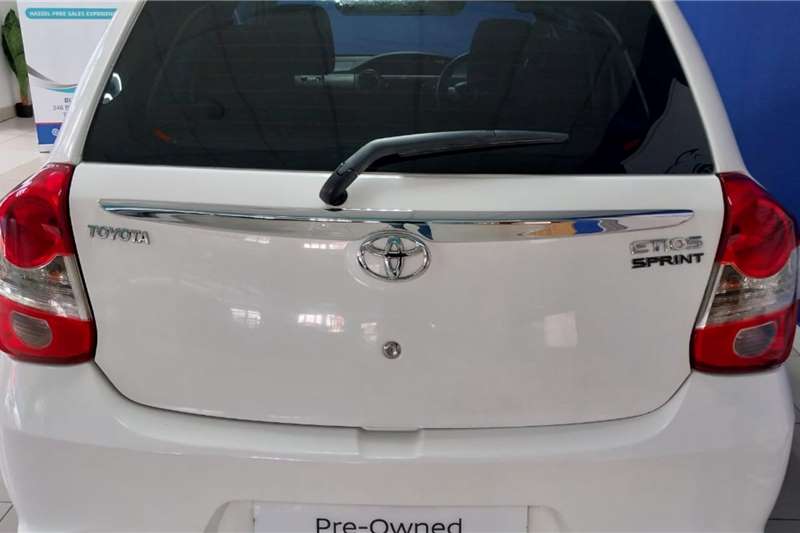 2012 Toyota Etios hatch