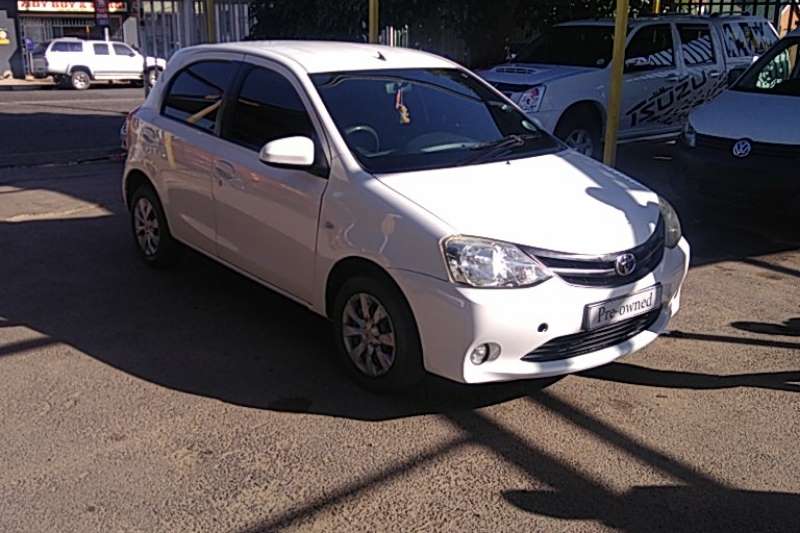 Toyota Etios hatch 2015