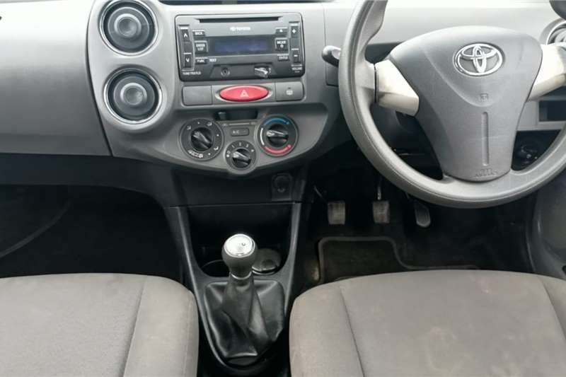 2013 Toyota Etios hatch