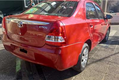  2014 Toyota Etios Etios sedan 1.5 Sprint