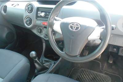  2017 Toyota Etios Etios sedan 1.5 Xi