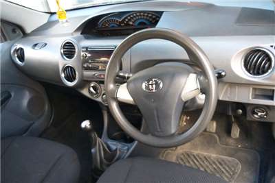  2016 Toyota Etios Etios sedan 1.5 Xs