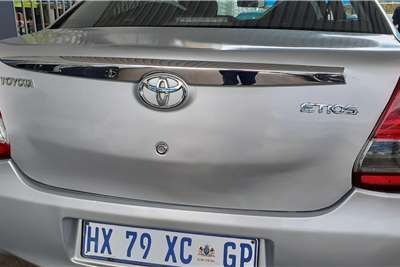  2014 Toyota Etios sedan ETIOS 1.5 Xi