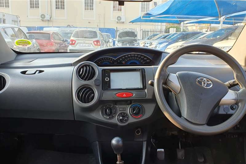 2013 Toyota Etios sedan