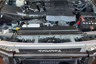  2012 Toyota FJ Cruiser L/CRUISER FJ 4.0 V6 CRUISER
