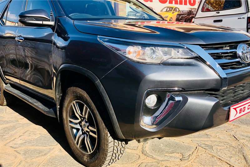 Used Toyota Fortuner 2.4GD 6 auto