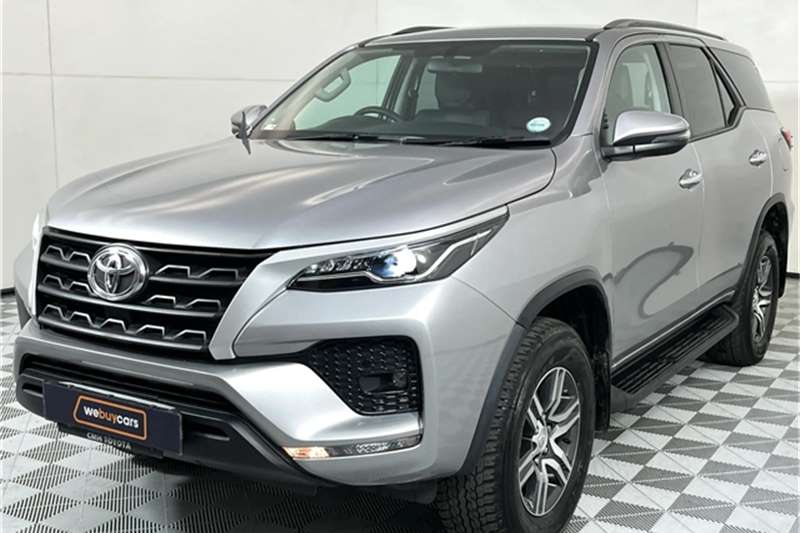 Toyota Fortuner 2.4GD 6 R/B A/T 2020