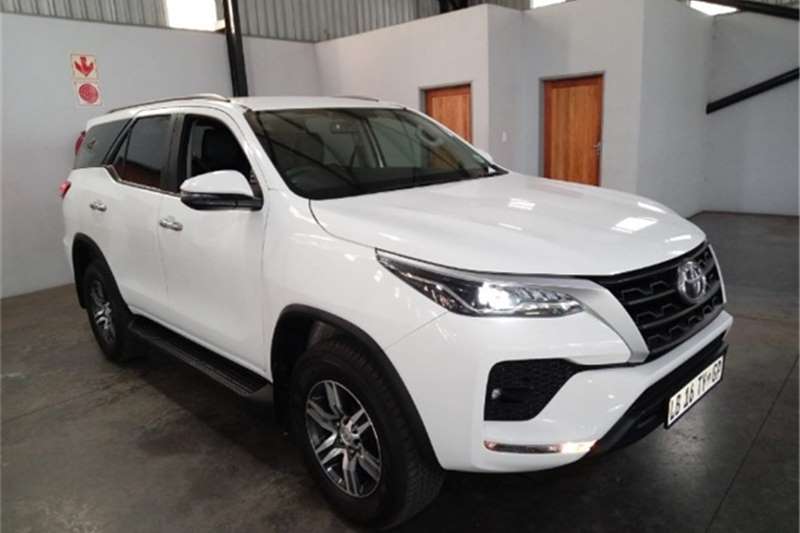 Toyota Fortuner 2.4GD 6 R/B A/T 2023