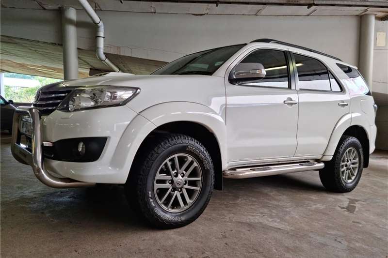 used toyota fortuner 2013