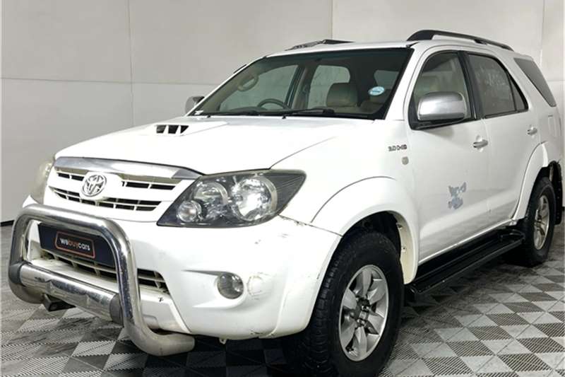 Toyota Fortuner 3.0D 4D 2006