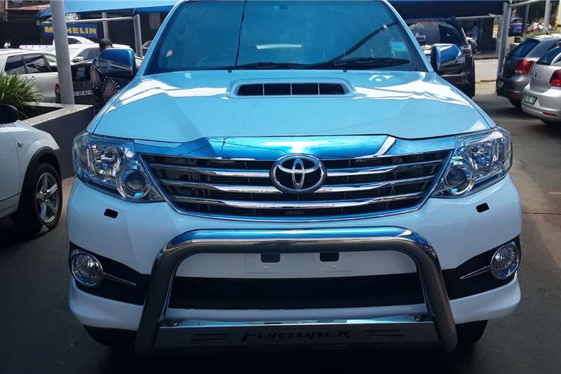 Toyota Fortuner 3.0D-4D 4x4 automatic 2015