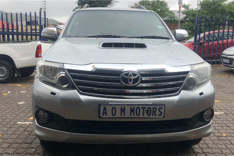 Toyota Fortuner 3.0D-4D 4x4 automatic 2015